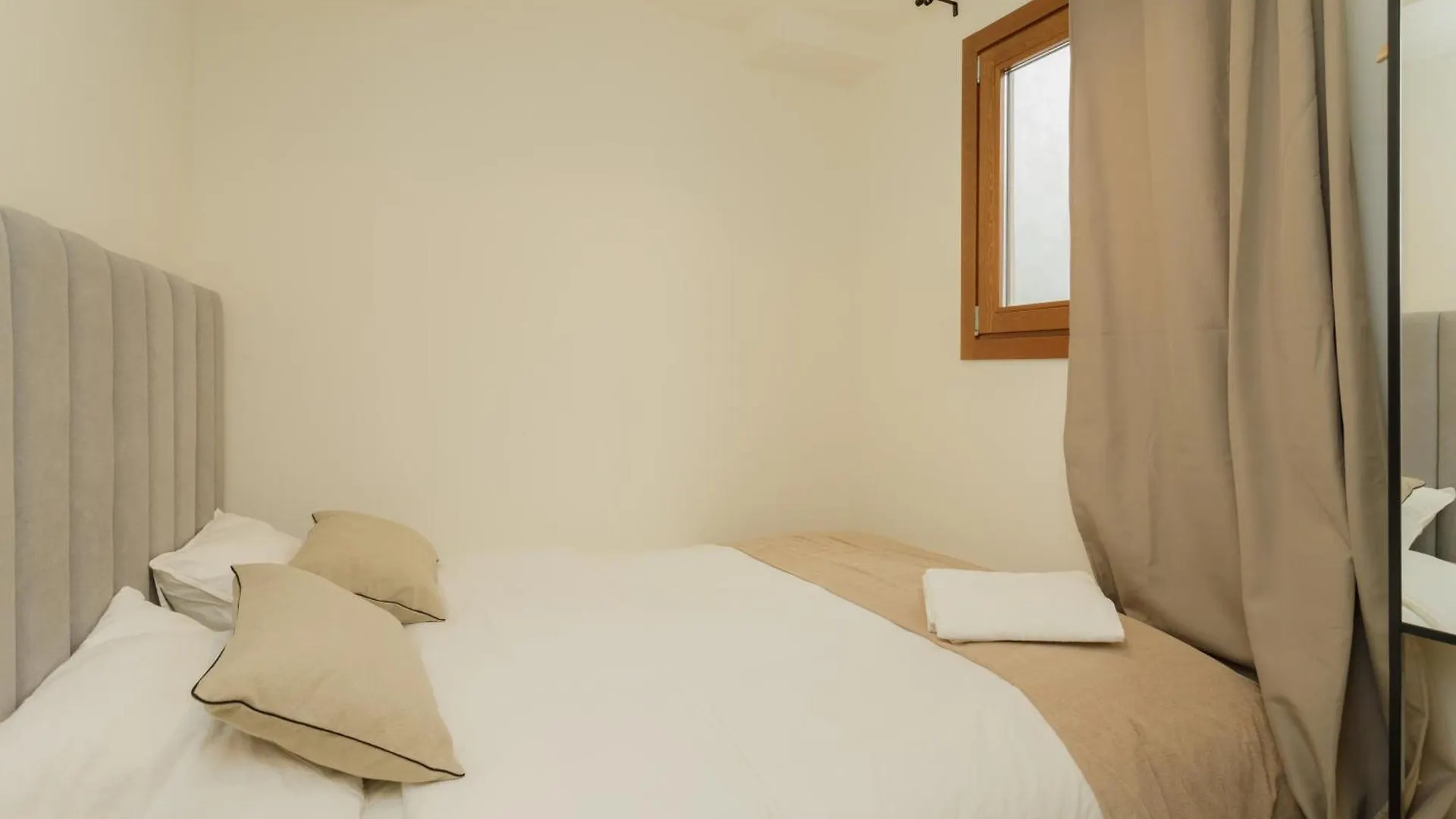 Boutique Apartments & Studios Bcn Barcelona 0*,